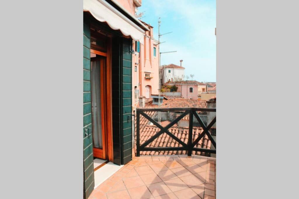 Bellissima Casa Vicino Biennale Grande Terrazza ! Lägenhet Venedig Exteriör bild
