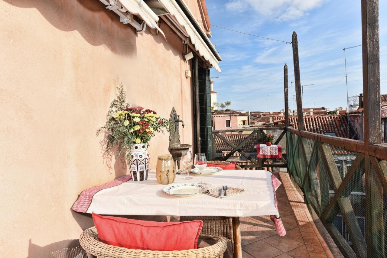 Bellissima Casa Vicino Biennale Grande Terrazza ! Lägenhet Venedig Exteriör bild